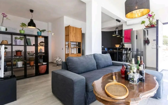 Villa's apartment on the beach, swimming pool A/C