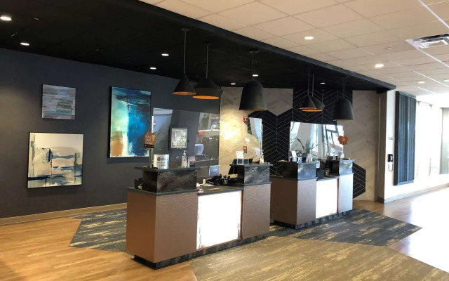 Best Western Royal Plaza Hotel & Trade Center