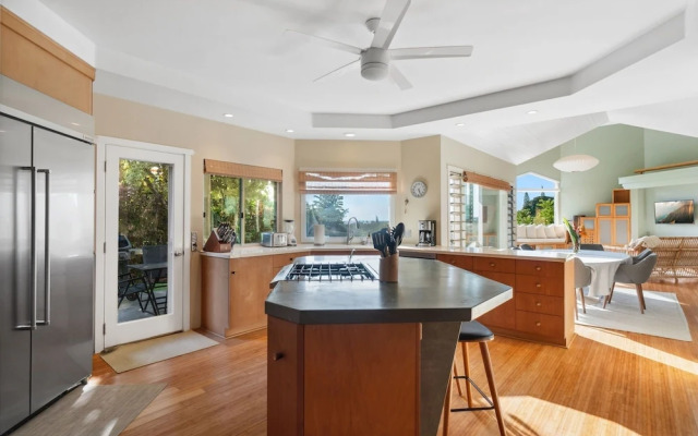 Hanalei Plantation 2 Bedroom Home by RedAwning