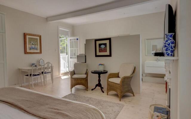 Sandown Lodge