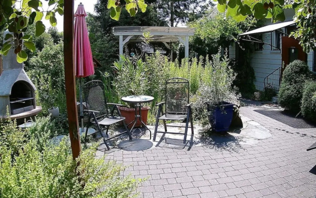 Salmagundi Comfortable Holiday Residence