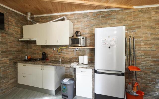 Sun house - Near Sintra - Triple Rooms - Kitchen - Pool