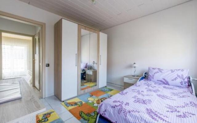 Relax Fair House II (6103)