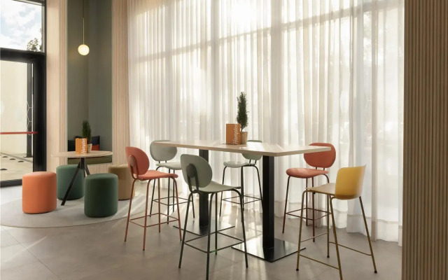 Hampton By Hilton Malaga Martiricos