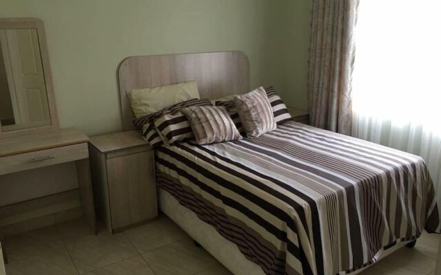 Cycad Lodge Zimbabwe