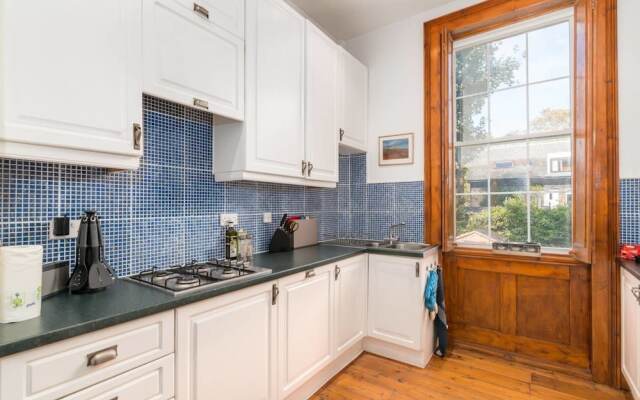 Stylish 1 Bed Near Greenwich For 4