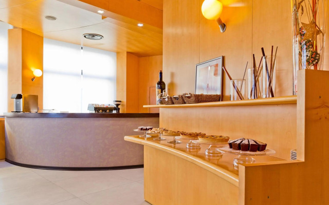 Mediterranea Hotel & Convention Center