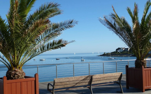 Apartment in Benodet Near Sandy Beaches