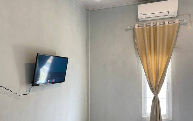 RedDoorz Syariah near Kantor Bupati Pantai Pandan