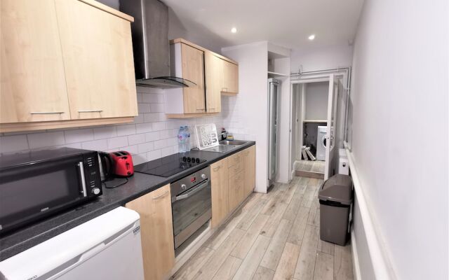 Spacious 2 bed flat in Camden