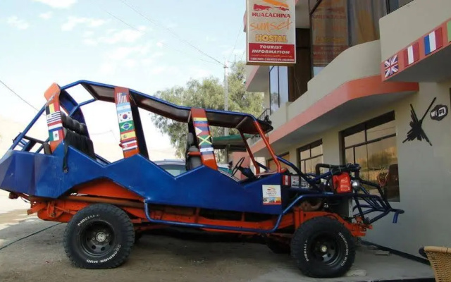 Hostal Huacachina Ica