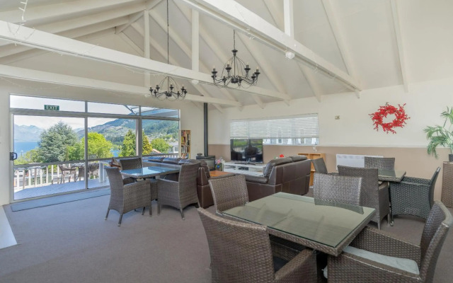 Melbourne Lodge