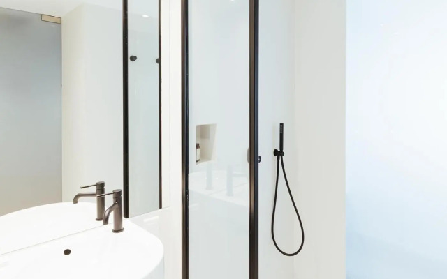 Periscope Hotel