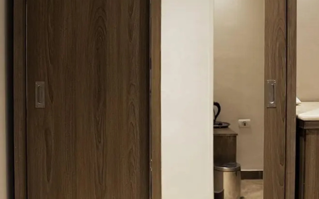 Hassan Pyramids Hotel