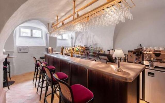 Best Western Jorgensens Hotel