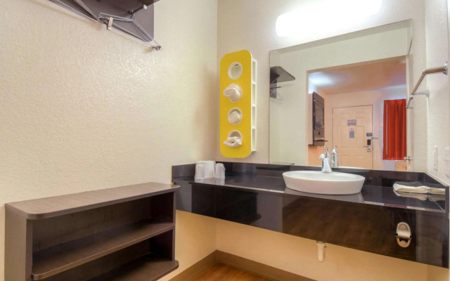 Motel 6 Chula Vista, CA - San Diego