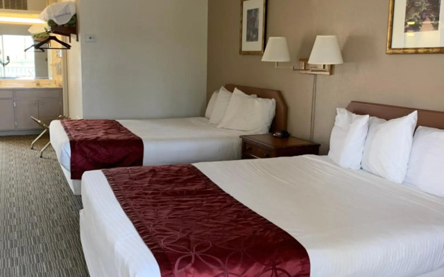 Desert Hot Springs Spa Hotel