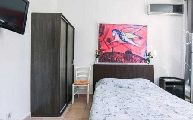 Viva Riviera 1 Bedroom Rue Florian