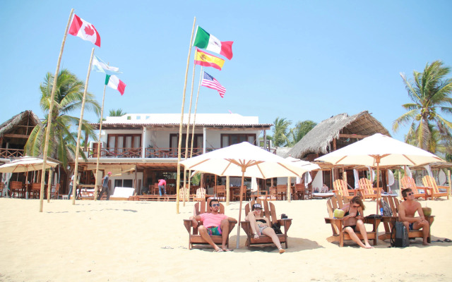 Hotel Nude Zipolite & Beach Club
