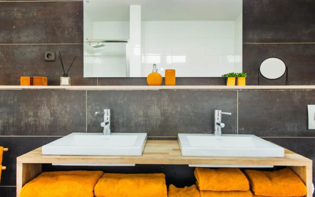 Lanaken Retreat Pool Jacuzzi and Sauna