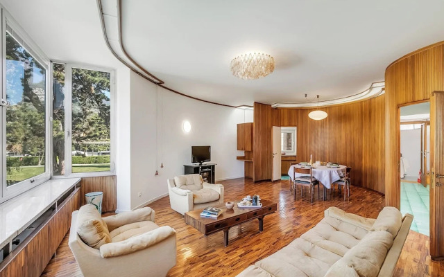 The Arco Round House