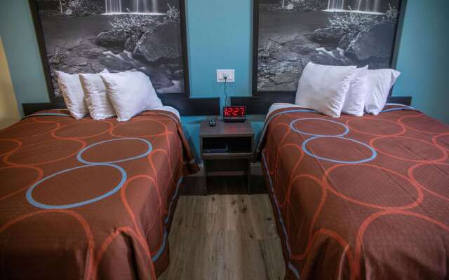 Super 8 by Wyndham Mountain Home