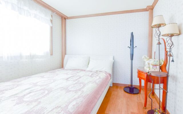 Geoje Sky Terrace Pension