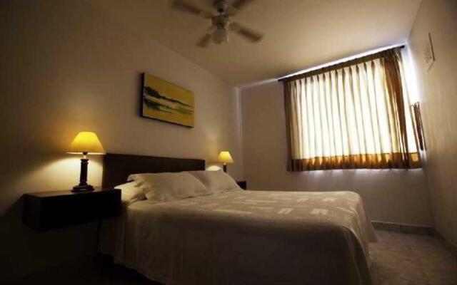 Travelers Apartamentos y Suites Cali Rayda