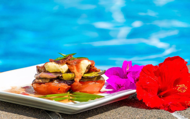Muri Beach Club
