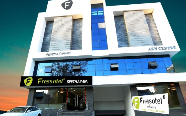 Hotel Seetharam Select