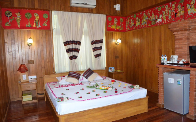 Kaday Aung Hotel