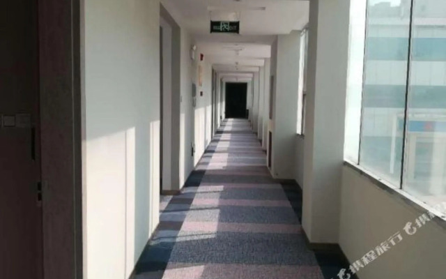 Yi Jia 365 Chain Hotel (Feixiang Jingtang Street)