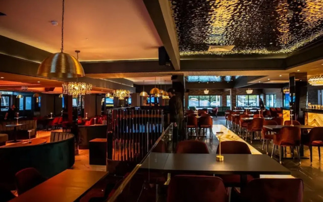 Palms Hotel & Retreat By Palette London Romford