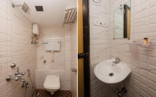 OYO 26563 Safar Residency