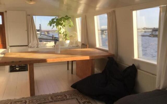 The Island Houseboat