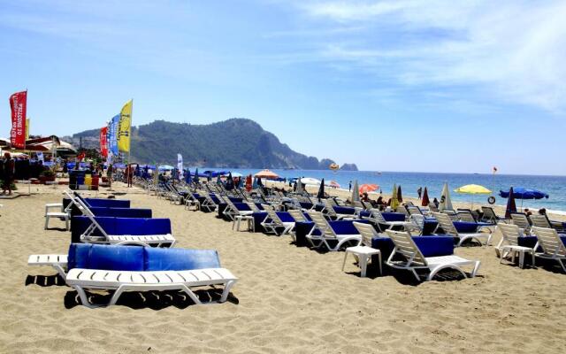 Kleopatra Ramira - All Inclusive