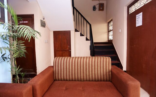 Hotel Rising Home