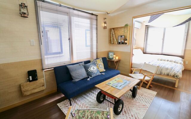 Jeunesse Court Room103