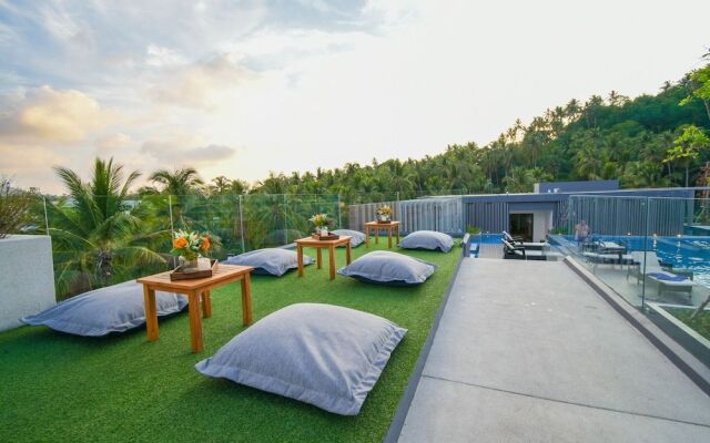 The Aristo Beach Resort Surin