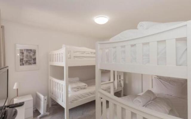 Oberlaken 2/125 Gippsland Street