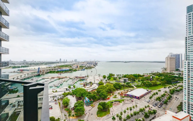 Bayfront Park Views Studio