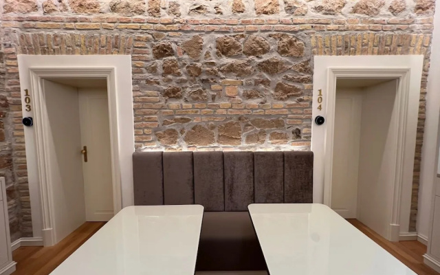 Martina Suites