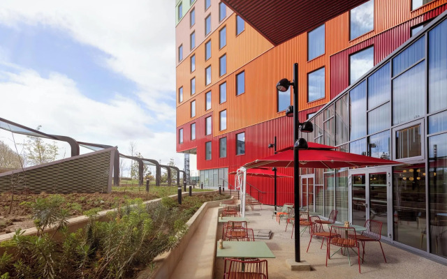 Courtyard by Marriott Paris Charles de Gaulle Central Airport