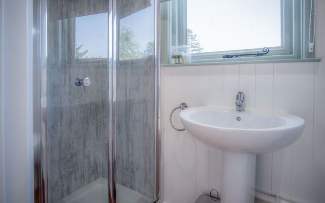 Willow - 1 Bedroom - Amroth