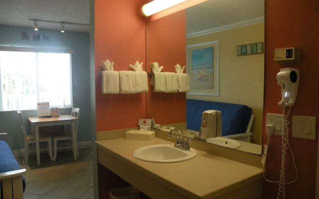 Pelican Pointe Clearwater Beach Hotel