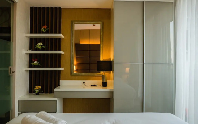 Luxurious 1BR At Dago Suites Apartment