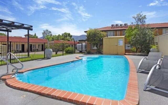 Country Capital Motel