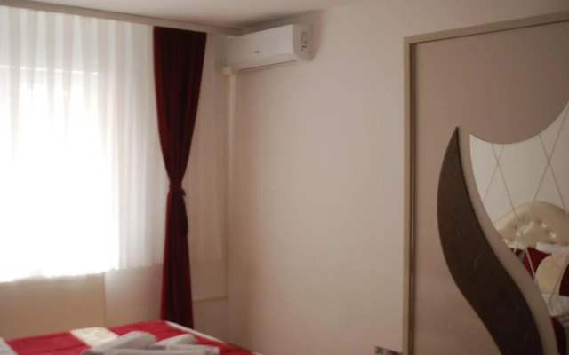Rumi Apartments