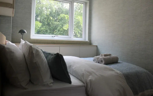 Leeds Urban Retreat - Modern 2 bed Apartment