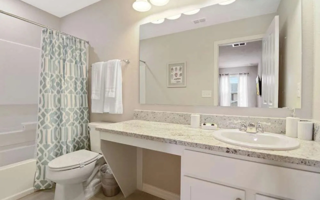 Family Friendly Four Bedrooms 5145